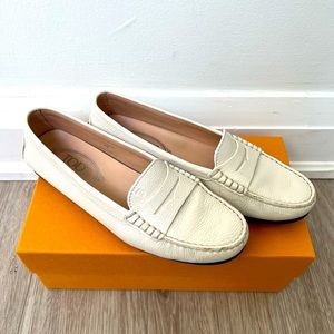 Tod’s White loafer size 38
